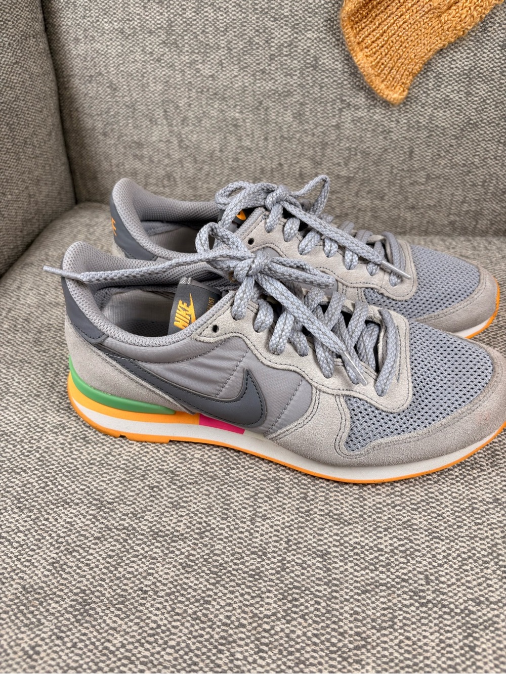 Nike Womens Internationalist – Grey – Green – Mango - Picture 7 of 9